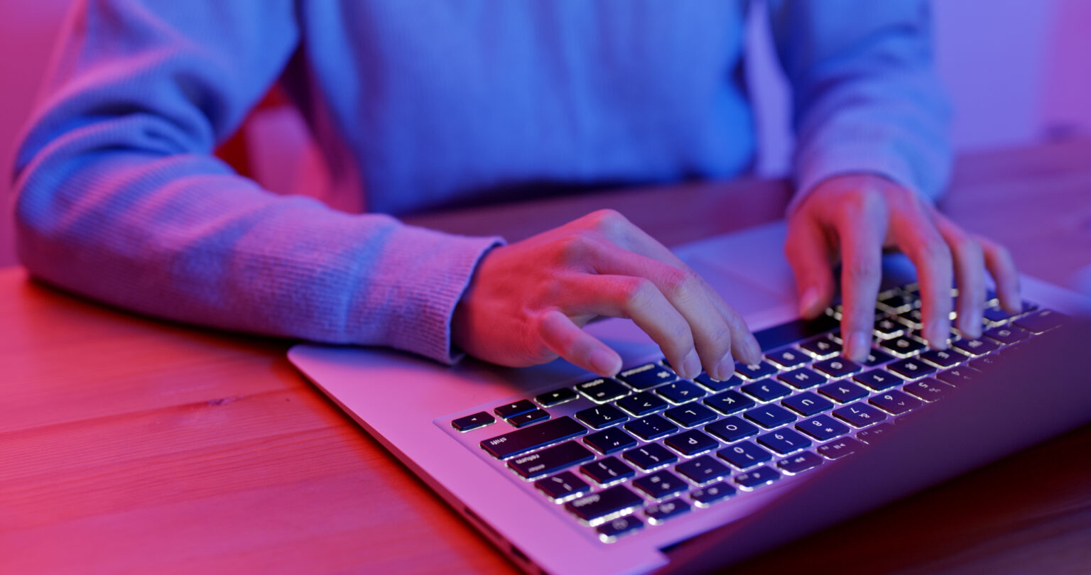 Vibe coding az oktatásban: saját digitális taneszközök programozói tudás nélkül